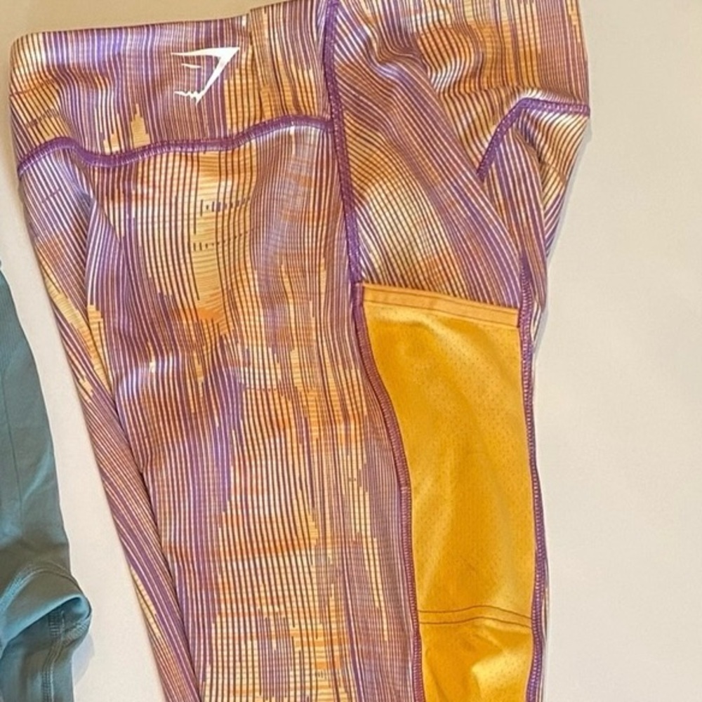 Gymshark Women's Leggings - Purple and Gold
